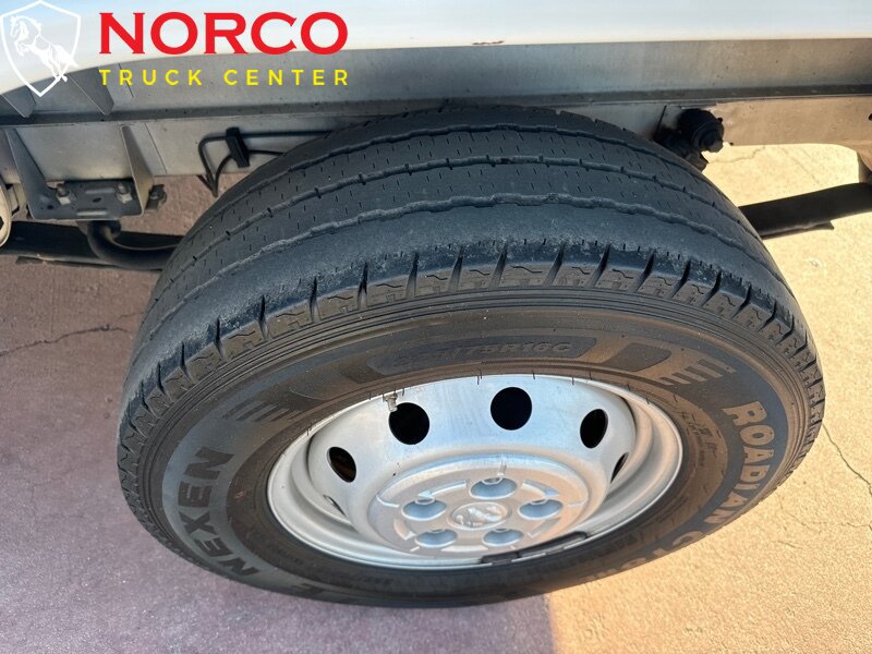Used 2018 RAM ProMaster 3500 w/ Premium Appearance Group FWD image 14