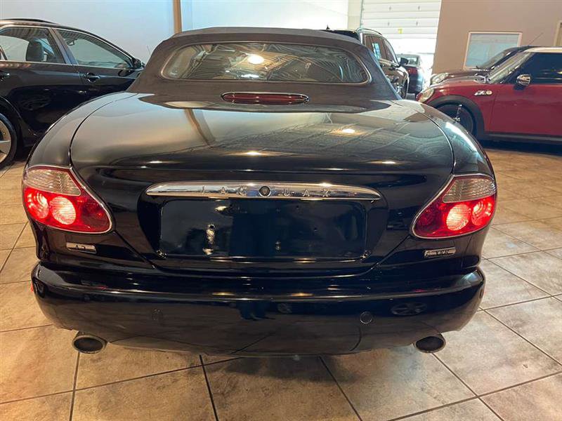 Used 2006 Jaguar XK8 Convertible image 57