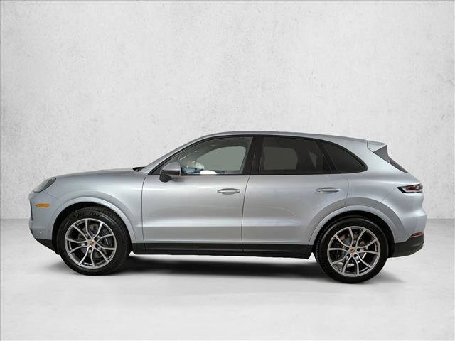 Certified 2025 Porsche Cayenne image 2