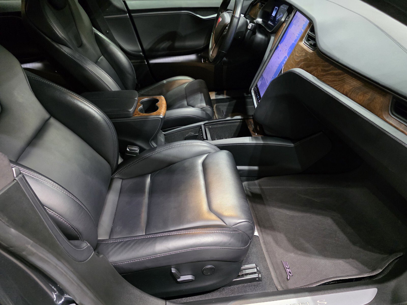 Used 2020 Tesla Model S Long Range Plus image 27