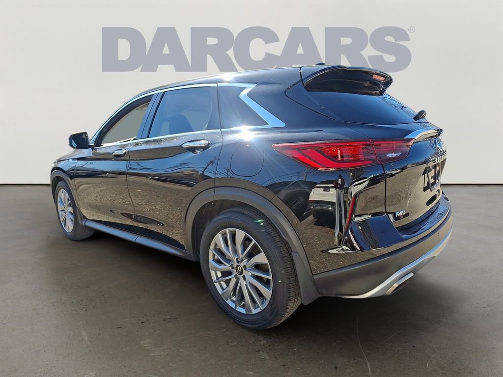 Certified 2025 INFINITI QX50 Pure image 4