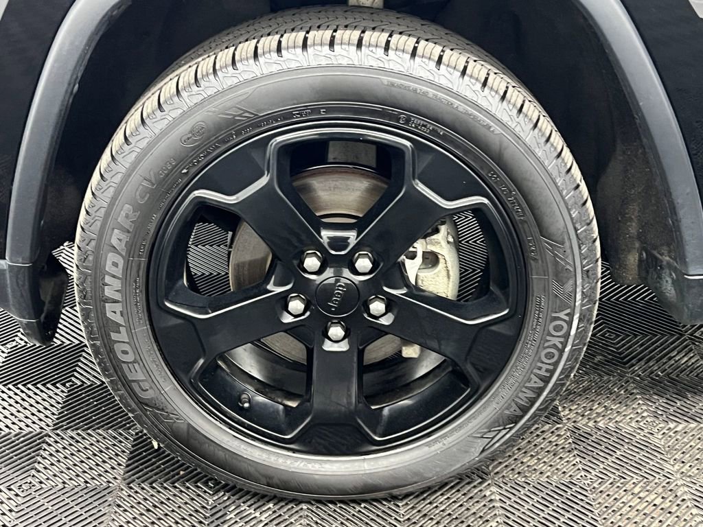 Used 2020 Jeep Grand Cherokee Laredo image 10