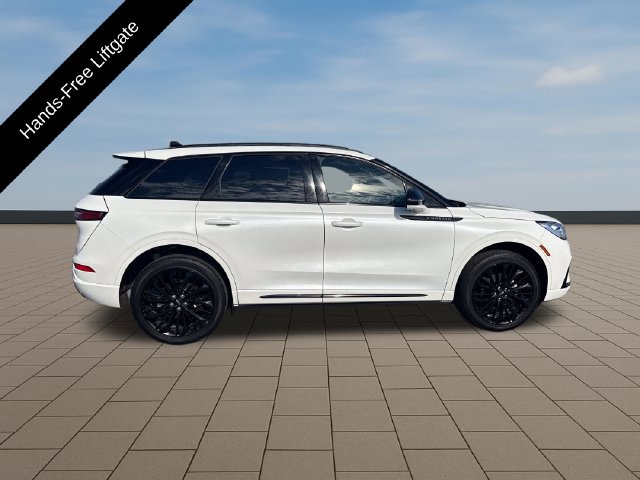 Certified 2024 Lincoln Corsair Reserve w/ Equipment Group 201A AWD/4WD image 8