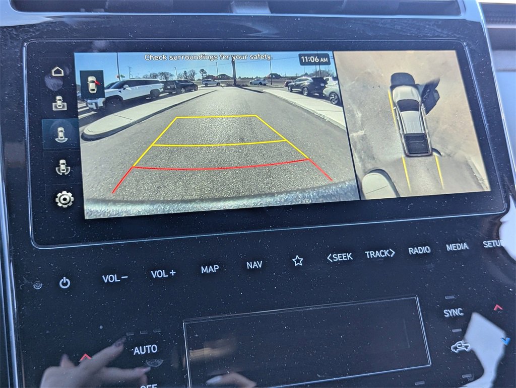 Certified 2023 Hyundai Santa Cruz Limited image 13