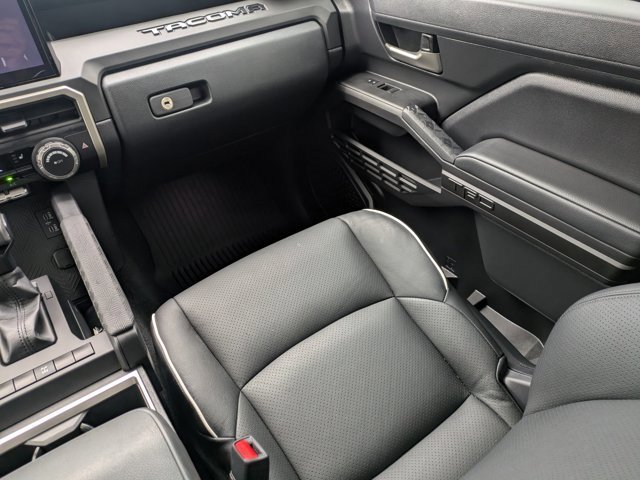 Used 2024 Toyota Tacoma TRD Sport image 17