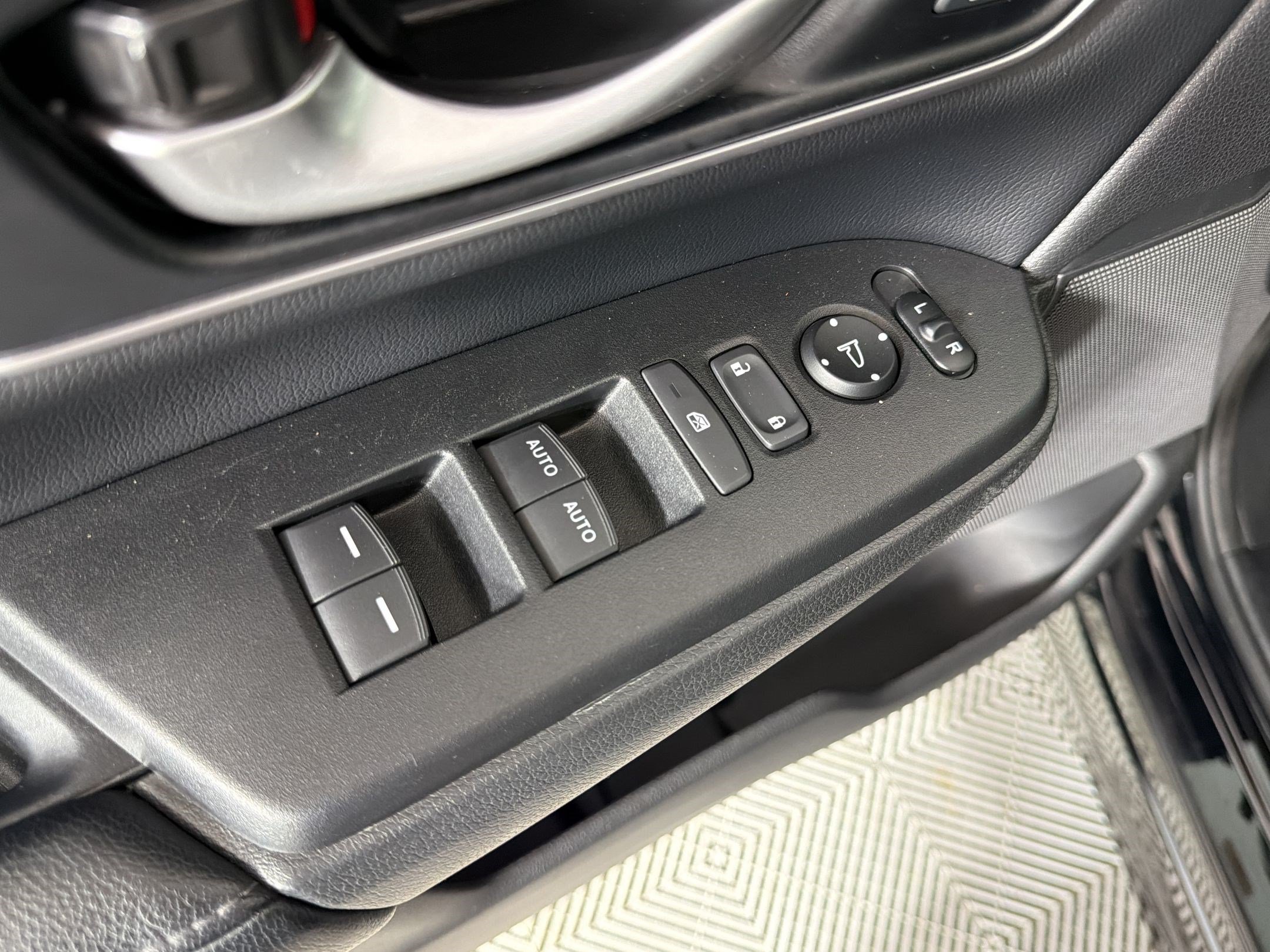 Certified 2021 Honda CR-V Touring image 27