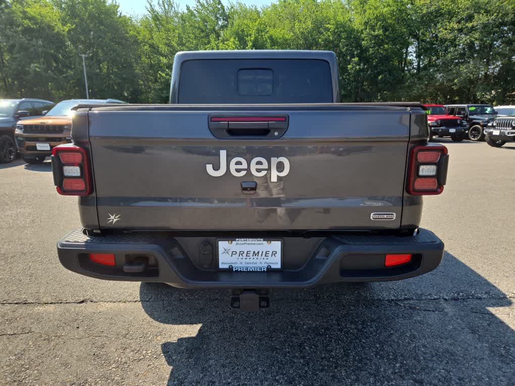 Used 2020 Jeep Gladiator Overland AWD/4WD image 5