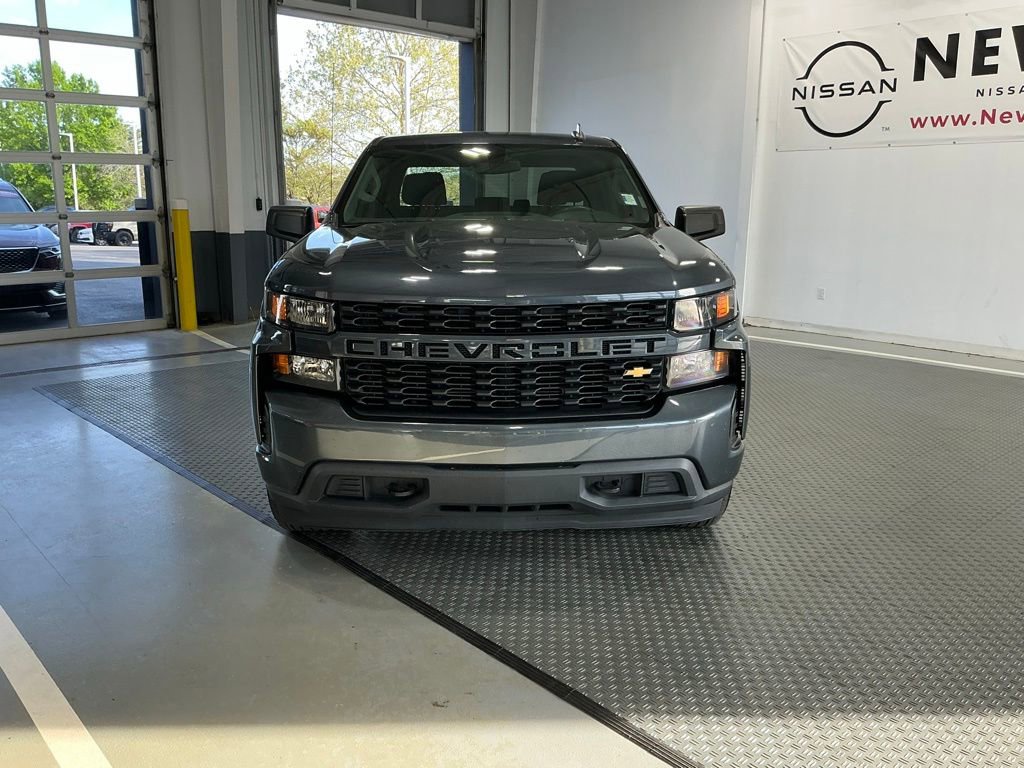 Used 2020 Chevrolet Silverado 1500 Custom w/ Custom Value Package image 4
