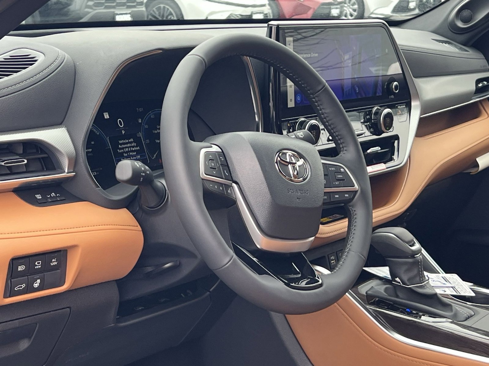New 2026 Toyota Highlander Platinum image 11