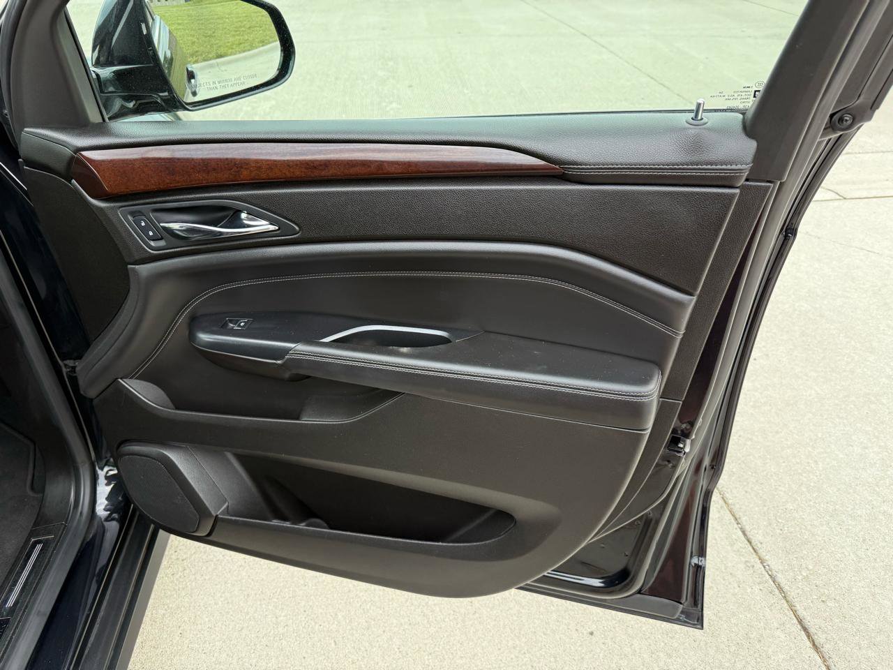 Used 2014 Cadillac SRX Performance w/ Driver Awareness Package AWD/4WD image 28