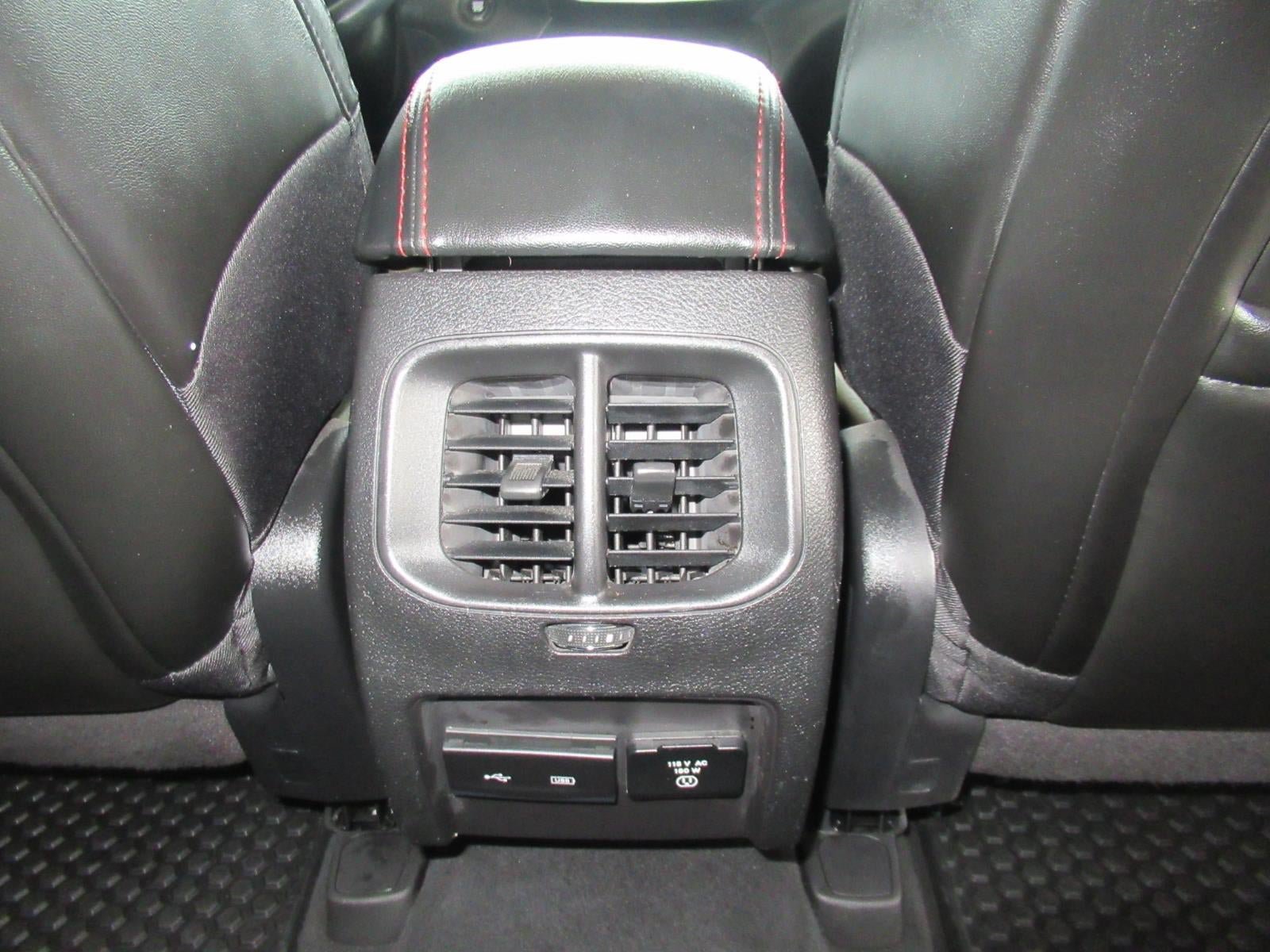 Used 2019 Jeep Cherokee Trailhawk w/ Comfort/Convenience Group AWD/4WD image 17