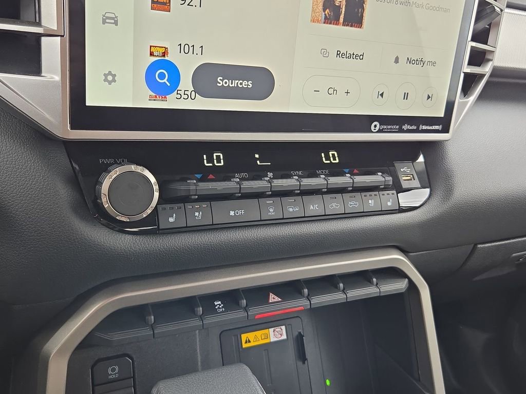 Used 2024 Toyota Tundra Limited w/ Power Package AWD/4WD image 12