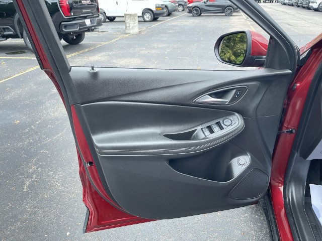 Used 2025 Buick Encore GX Preferred w/ Comfort Package FWD image 21
