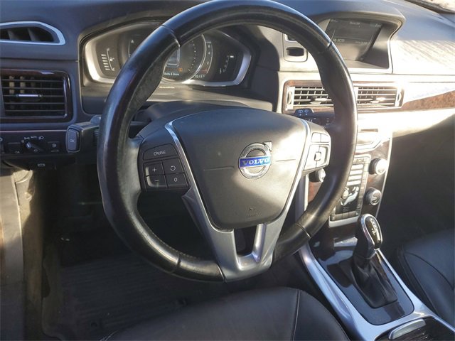 Used 2016 Volvo XC70 T5 Premier w/ Proximity Package image 11