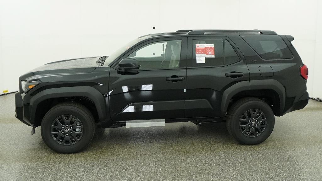 New 2026 Toyota 4Runner SR5 AWD/4WD image 3