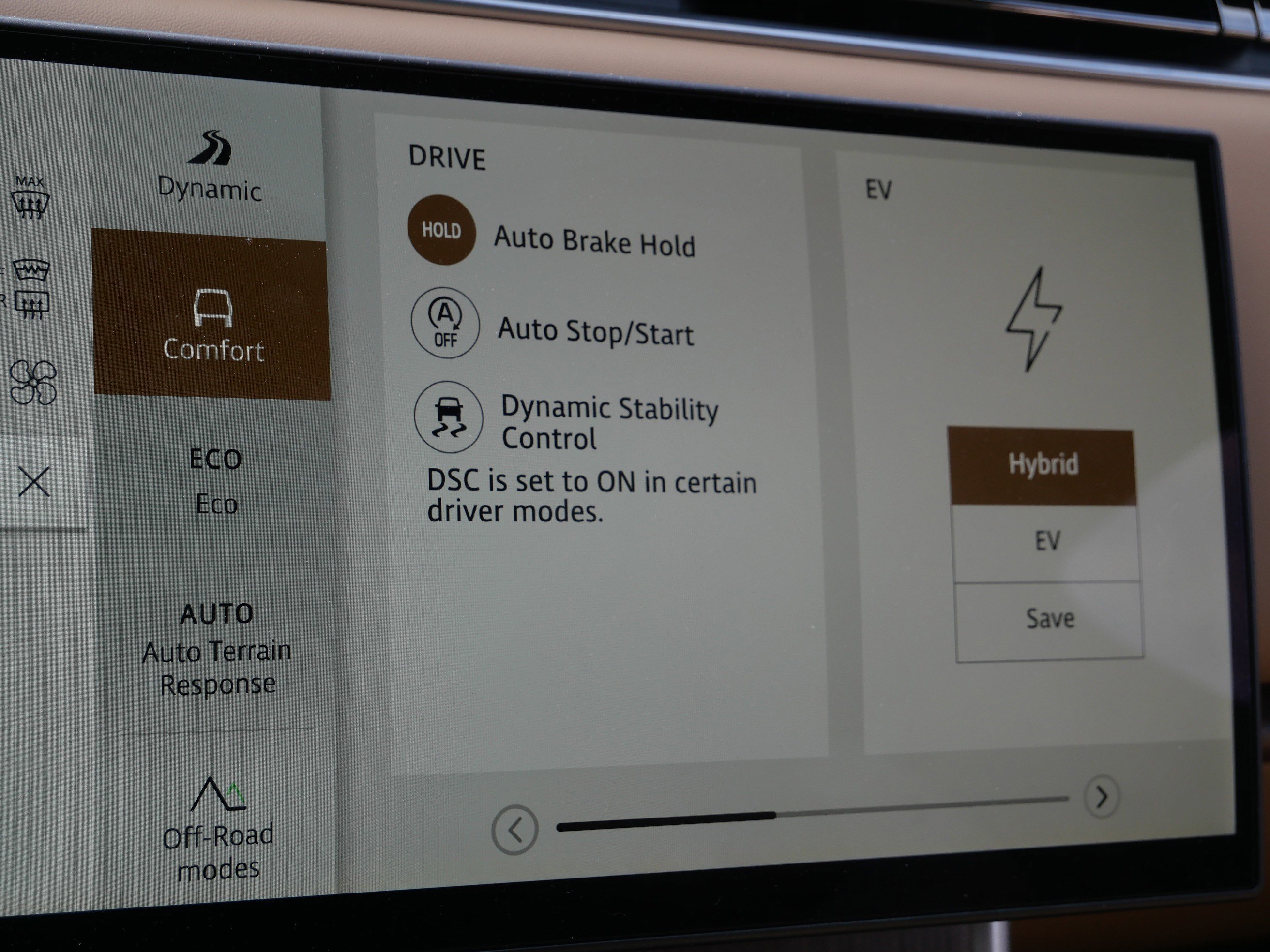 Certified 2025 Land Rover Range Rover Autobiography image 32