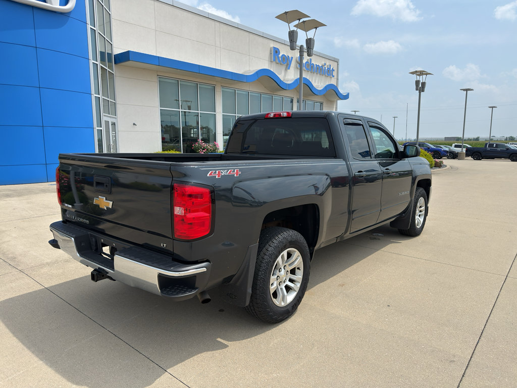 Used 2017 Chevrolet Silverado 1500 LT w/ All Star Edition AWD/4WD image 5