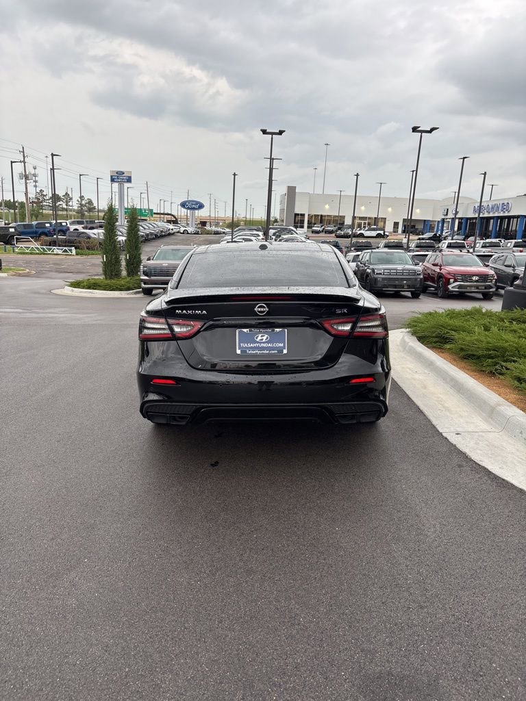 Used 2023 Nissan Maxima SR w/ Sport Mat Group image 4