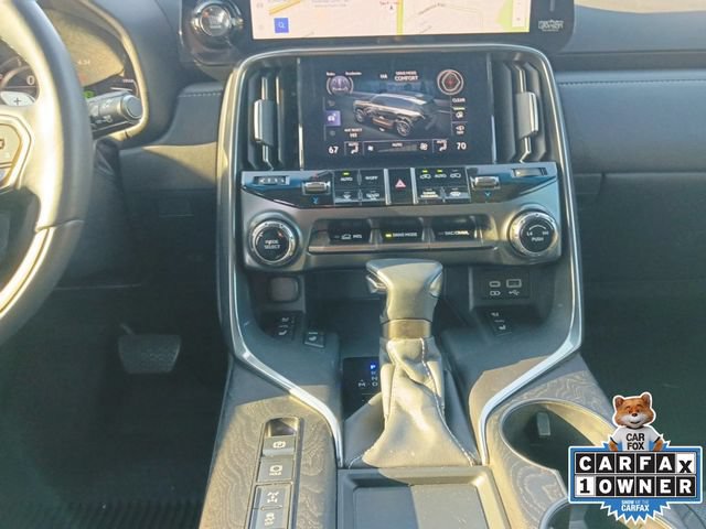 Used 2024 Lexus LX 600 4WD w/ Luxury Package image 3
