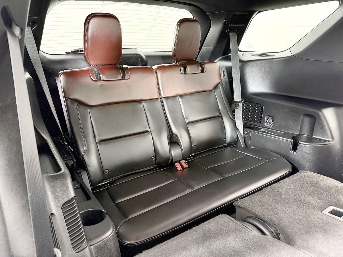 Used 2020 Ford Explorer Platinum w/ Premium Technology Package AWD/4WD image 47