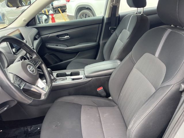Used 2023 Nissan Sentra SV w/ All-Weather Package FWD image 8