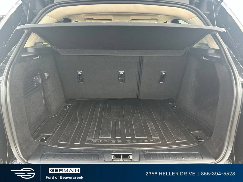 Used 2017 Land Rover Range Rover Evoque SE AWD/4WD image 28