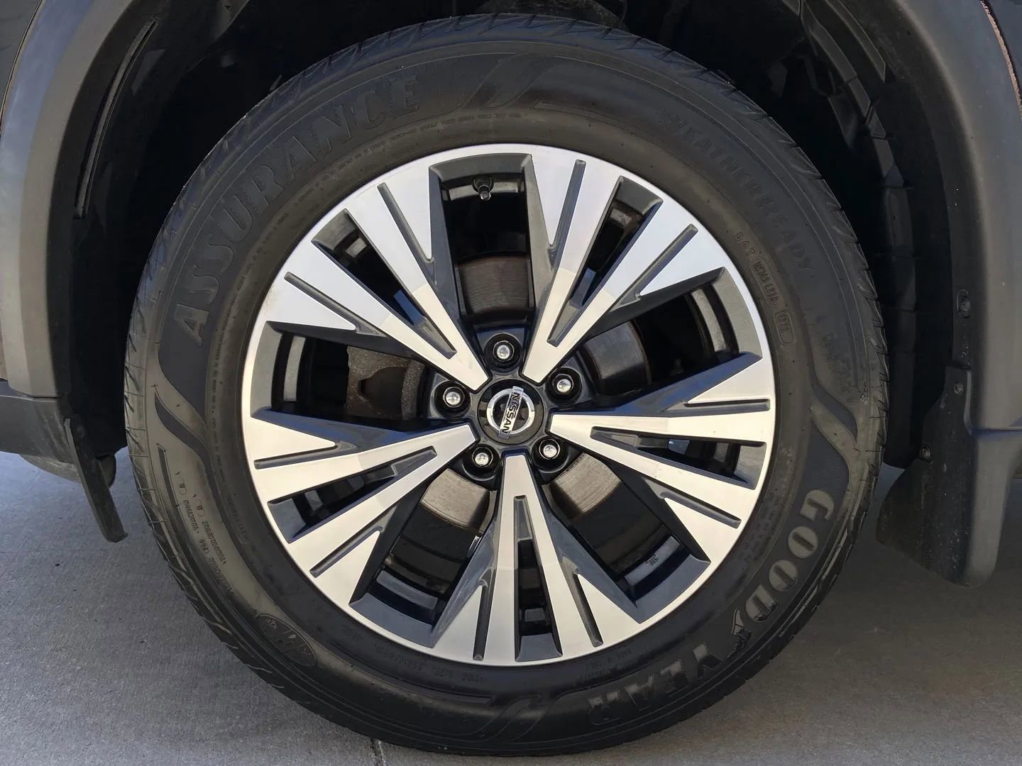 Used 2021 Nissan Rogue SV image 8