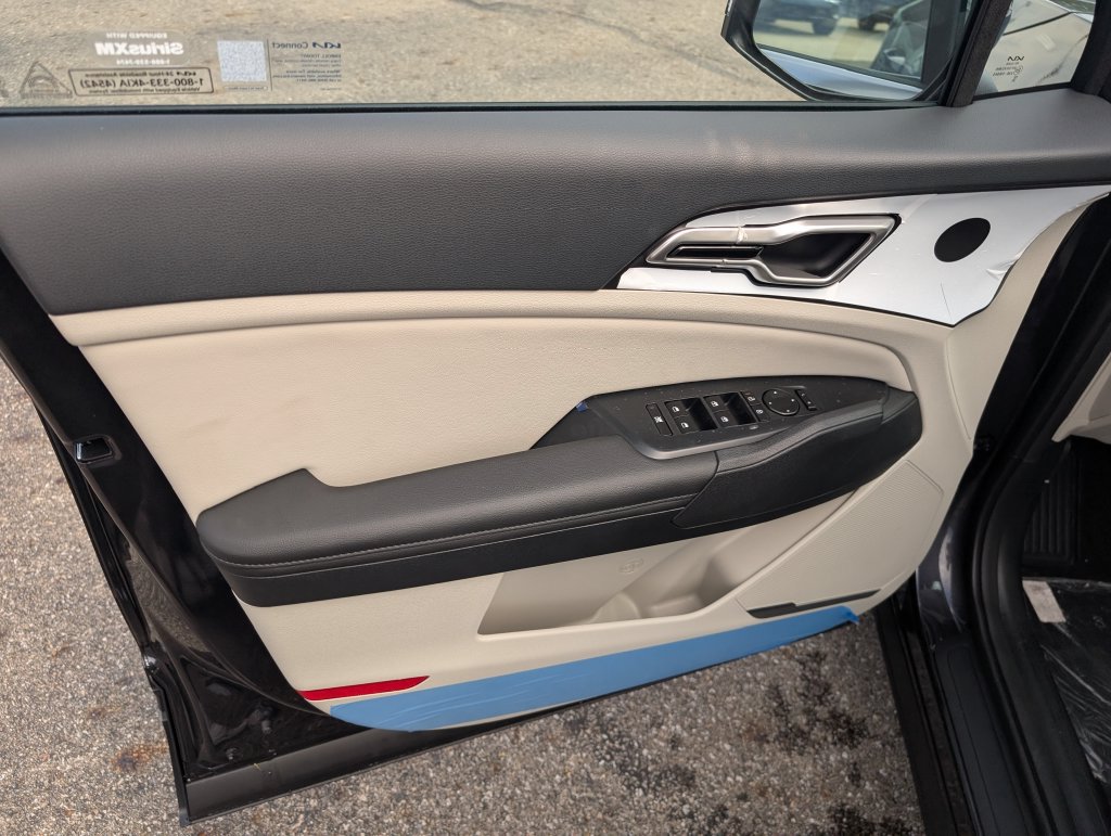 New 2026 Kia Sportage EX FWD image 13