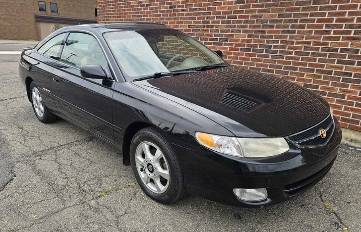 Used 1999 Toyota Solara SLE w/ Sport Pkg FWD image 1