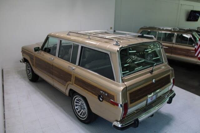Used 1989 Jeep Grand Wagoneer image 39