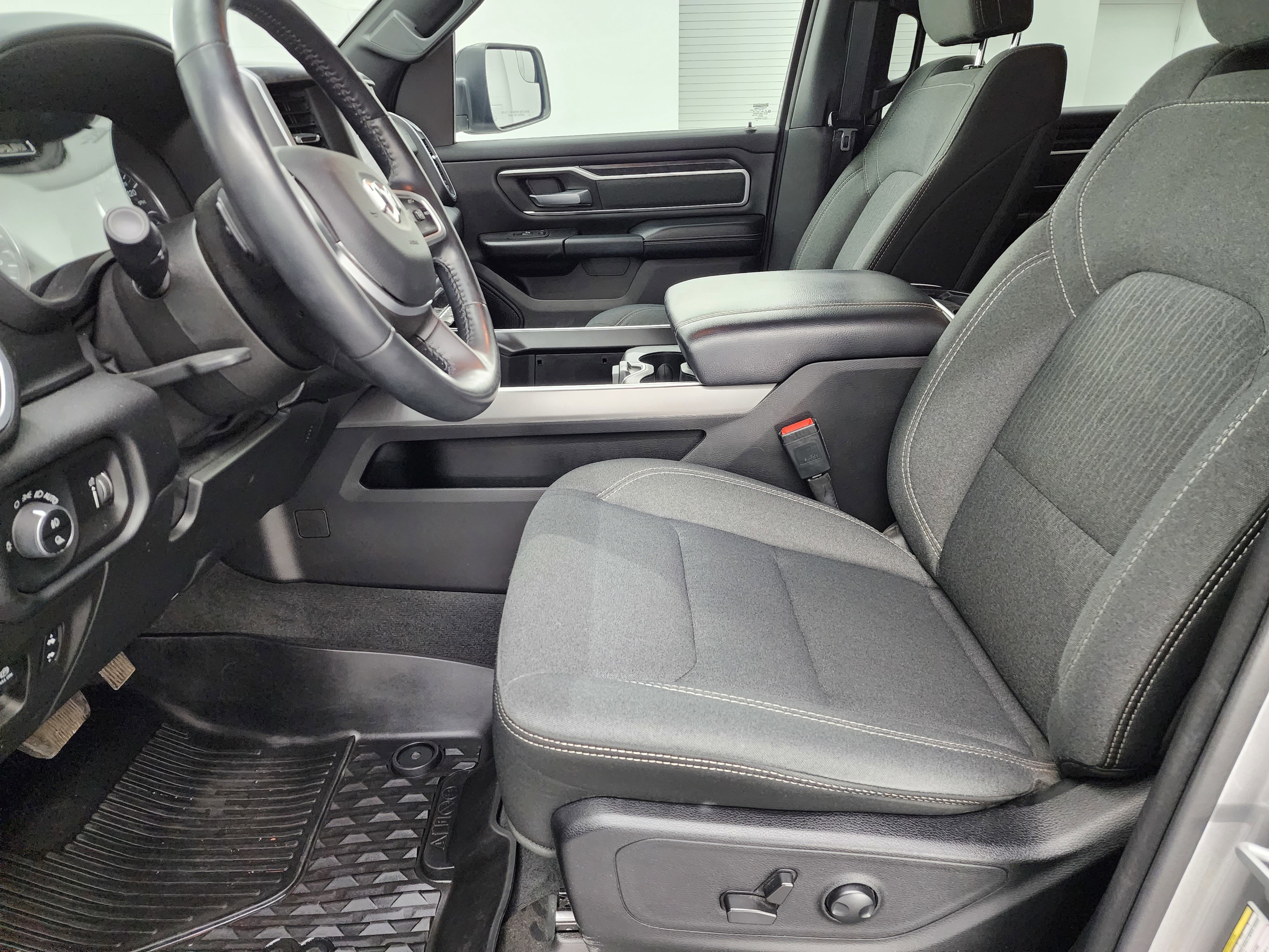 Used 2022 RAM 1500 Big Horn image 8