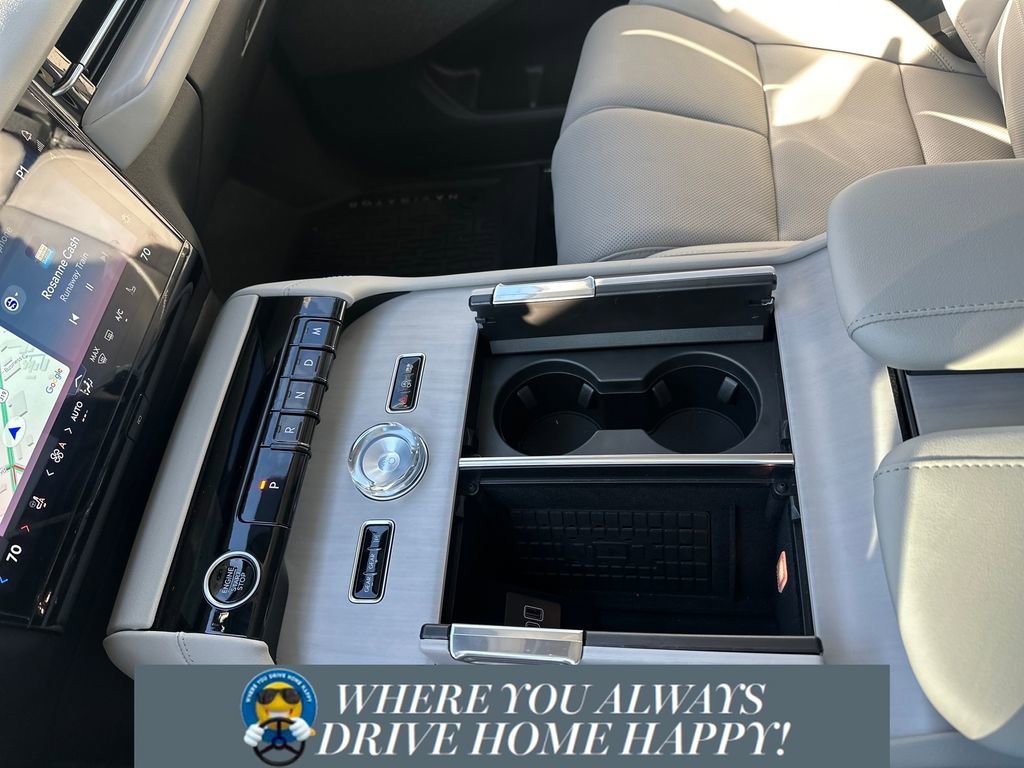 New 2025 Lincoln Navigator Reserve image 17