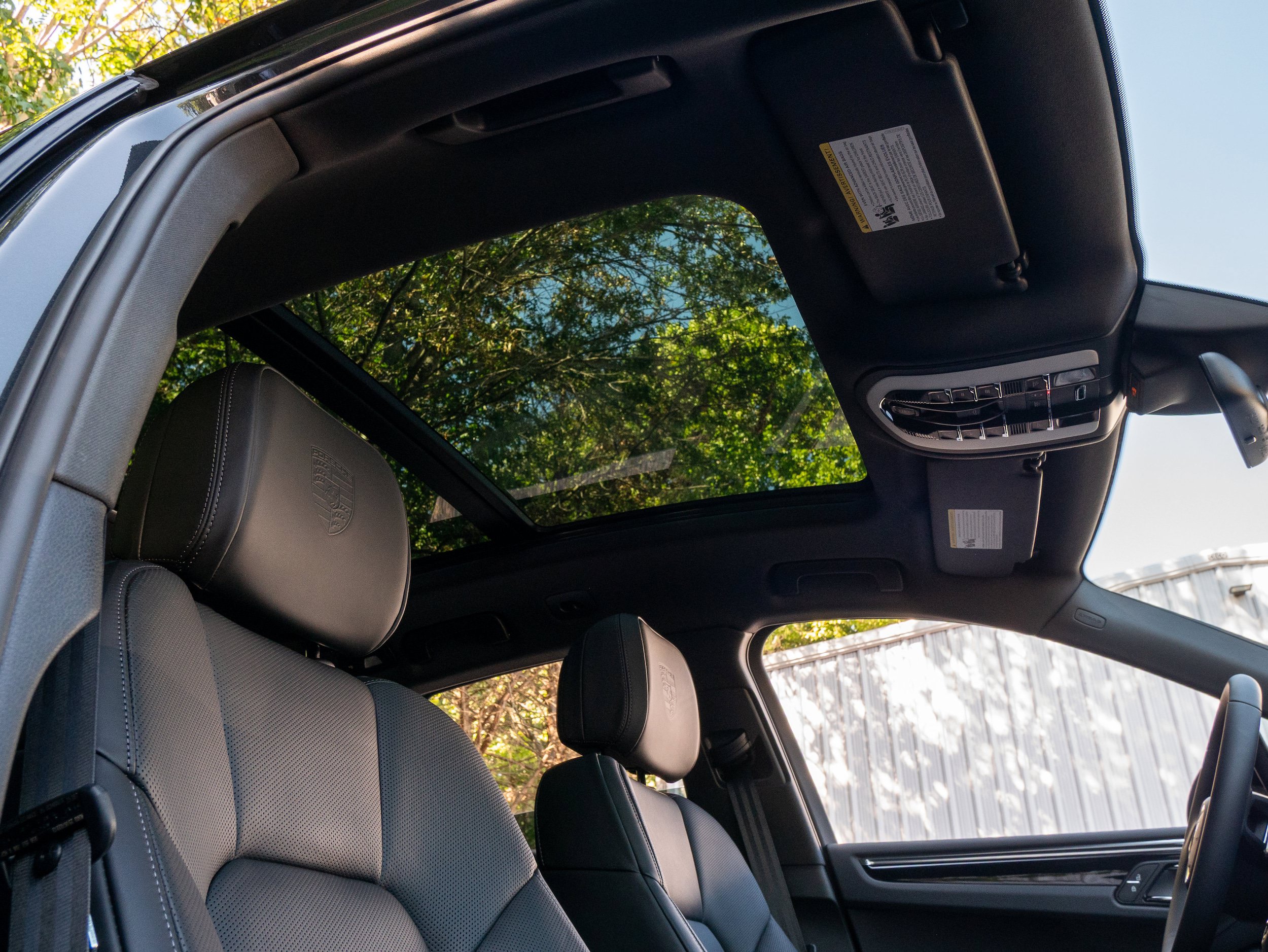 Certified 2026 Porsche Macan AWD/4WD image 31