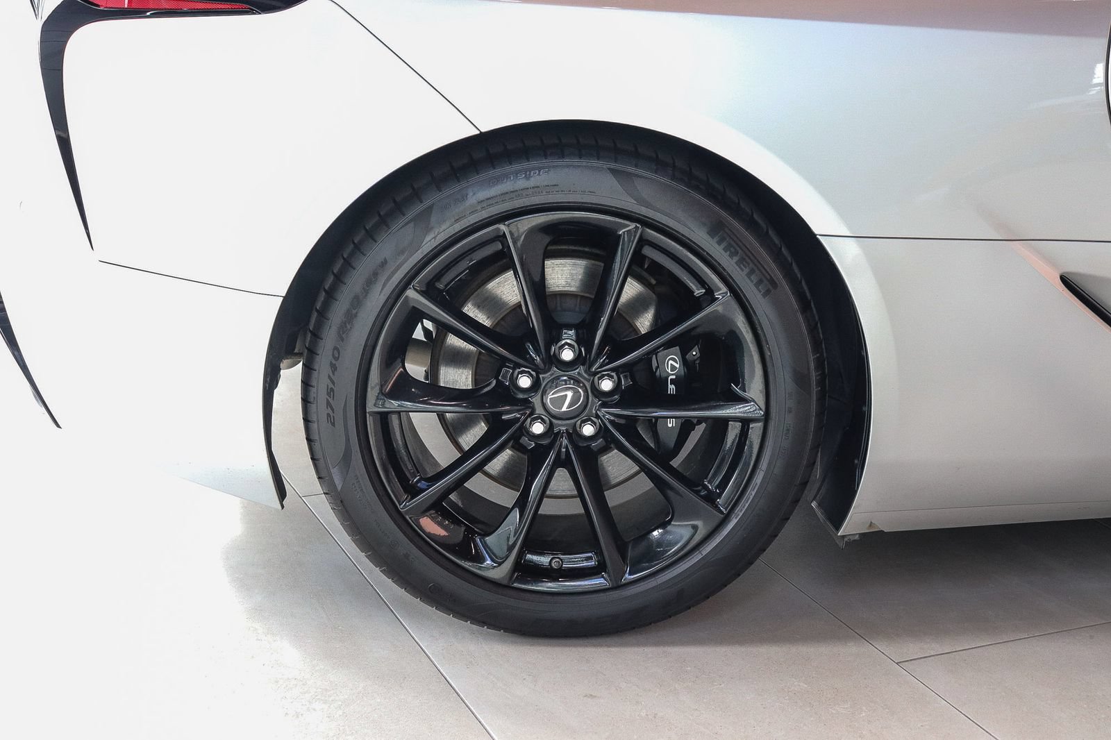 Used 2019 Lexus LC 500h w/ Sport Package RWD image 9