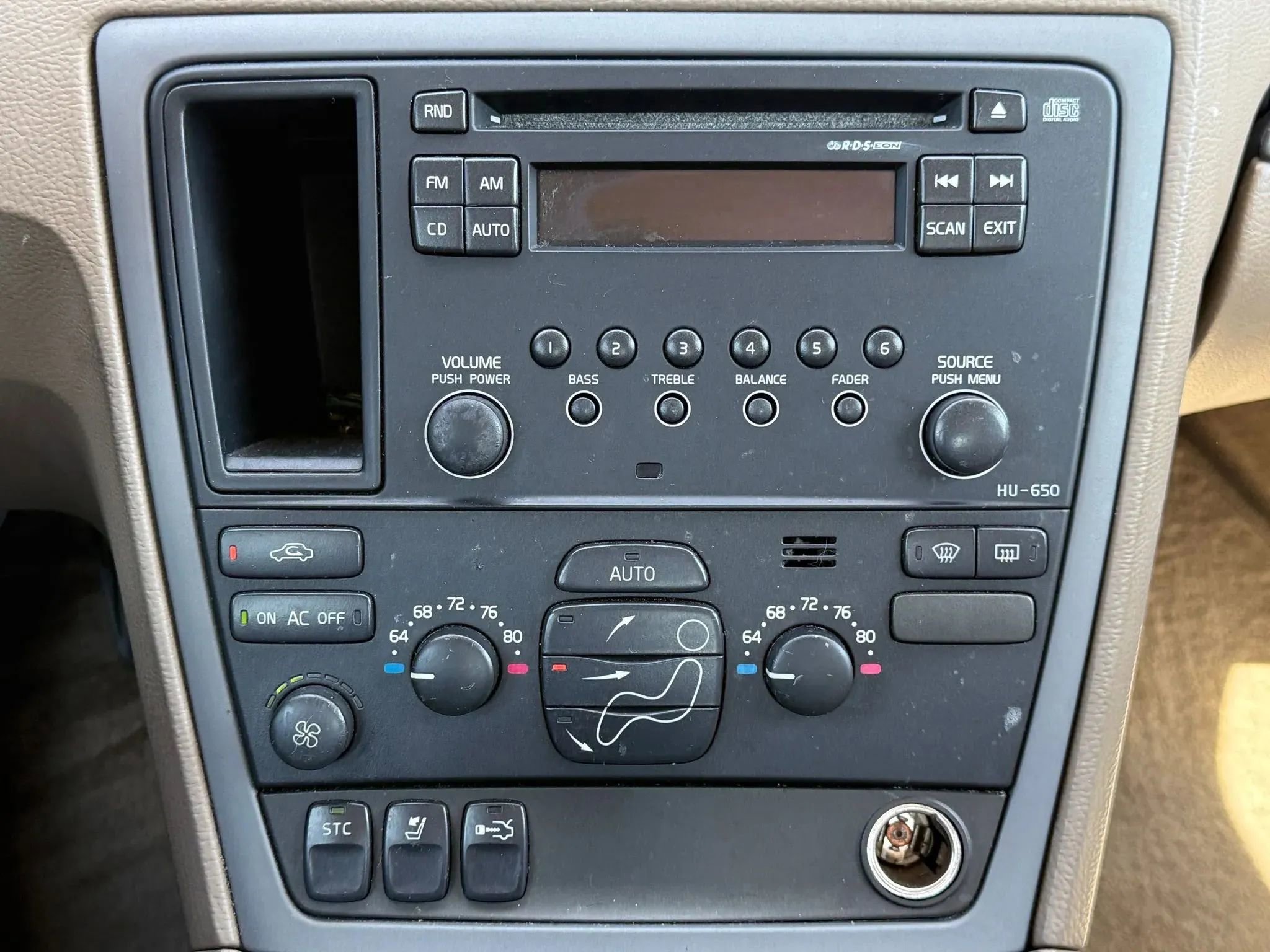 Used 2005 Volvo S60 2.5T image 25