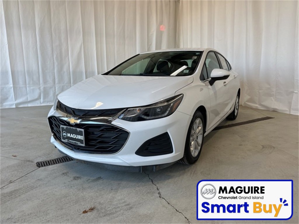 Used 2019 Chevrolet Cruze LT w/ Convenience Package image 1
