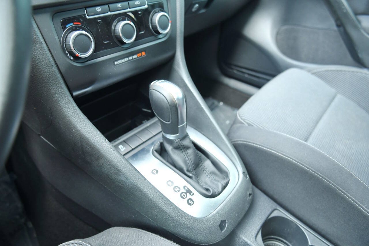 Used 2011 Volkswagen Golf TDI FWD image 33