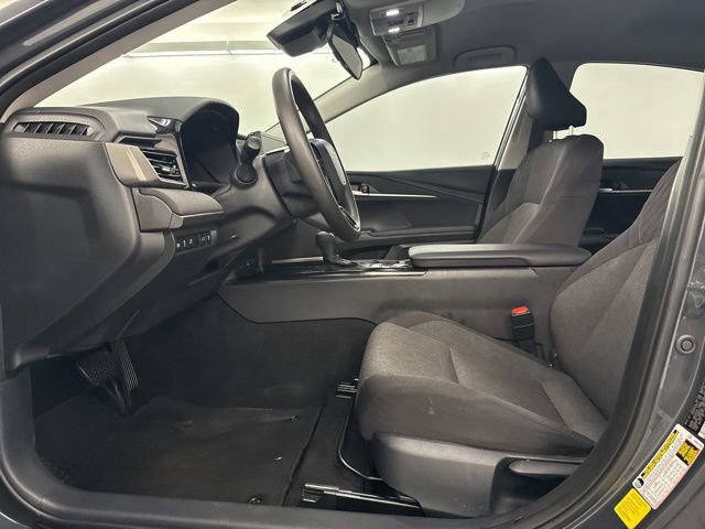 Used 2025 Toyota Camry LE image 21