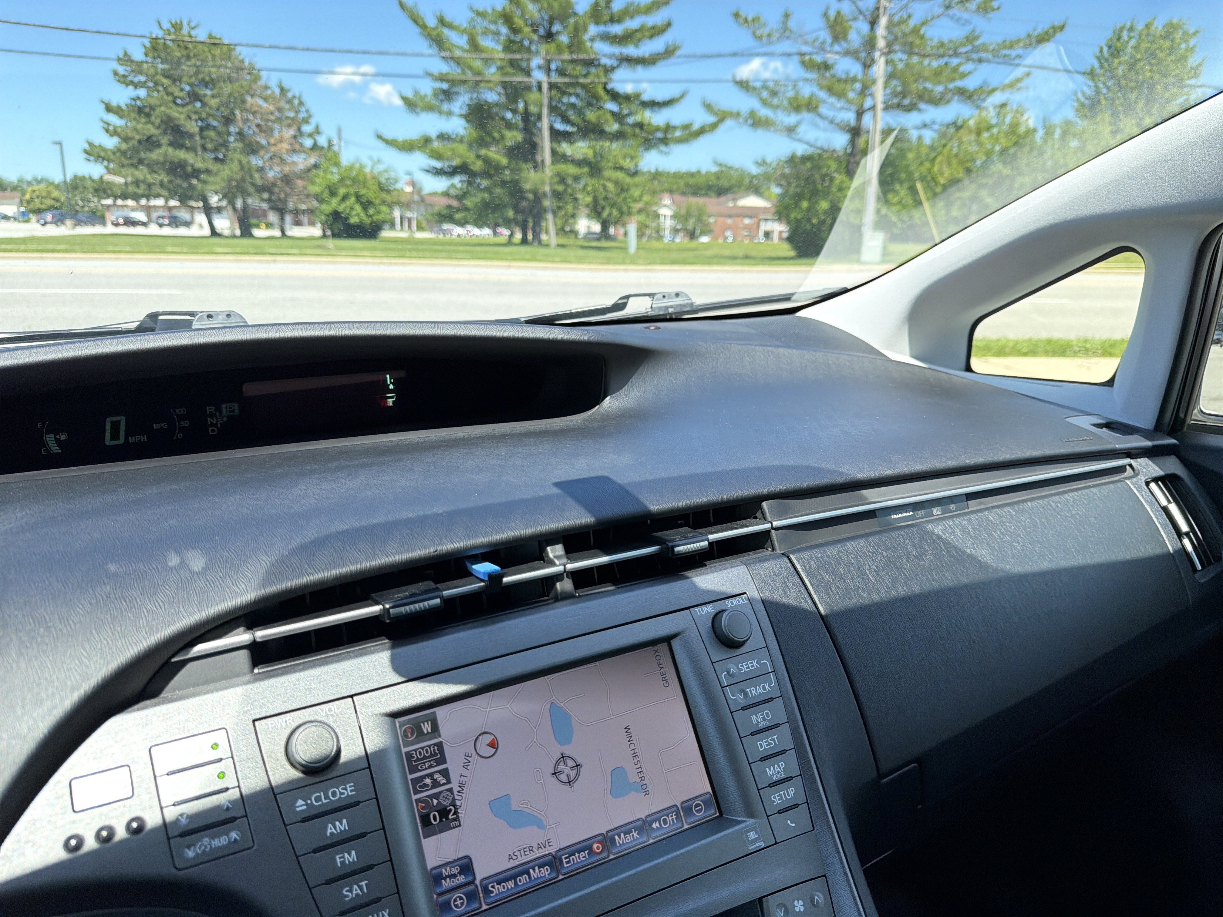 Used 2013 Toyota Prius Four w/ Deluxe Solar Roof Pkg FWD image 24