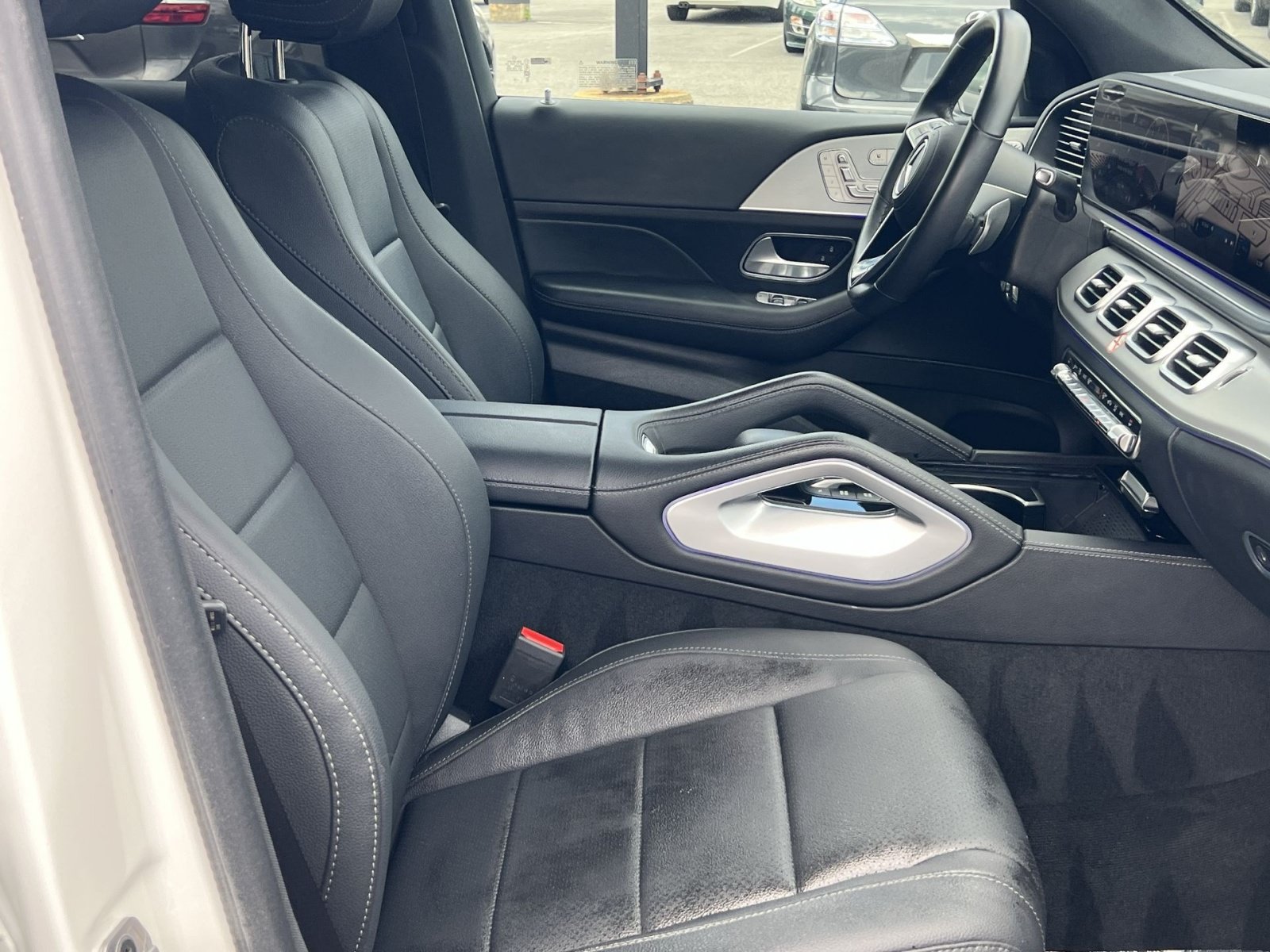 Used 2025 Mercedes-Benz GLE 350 4MATIC image 29