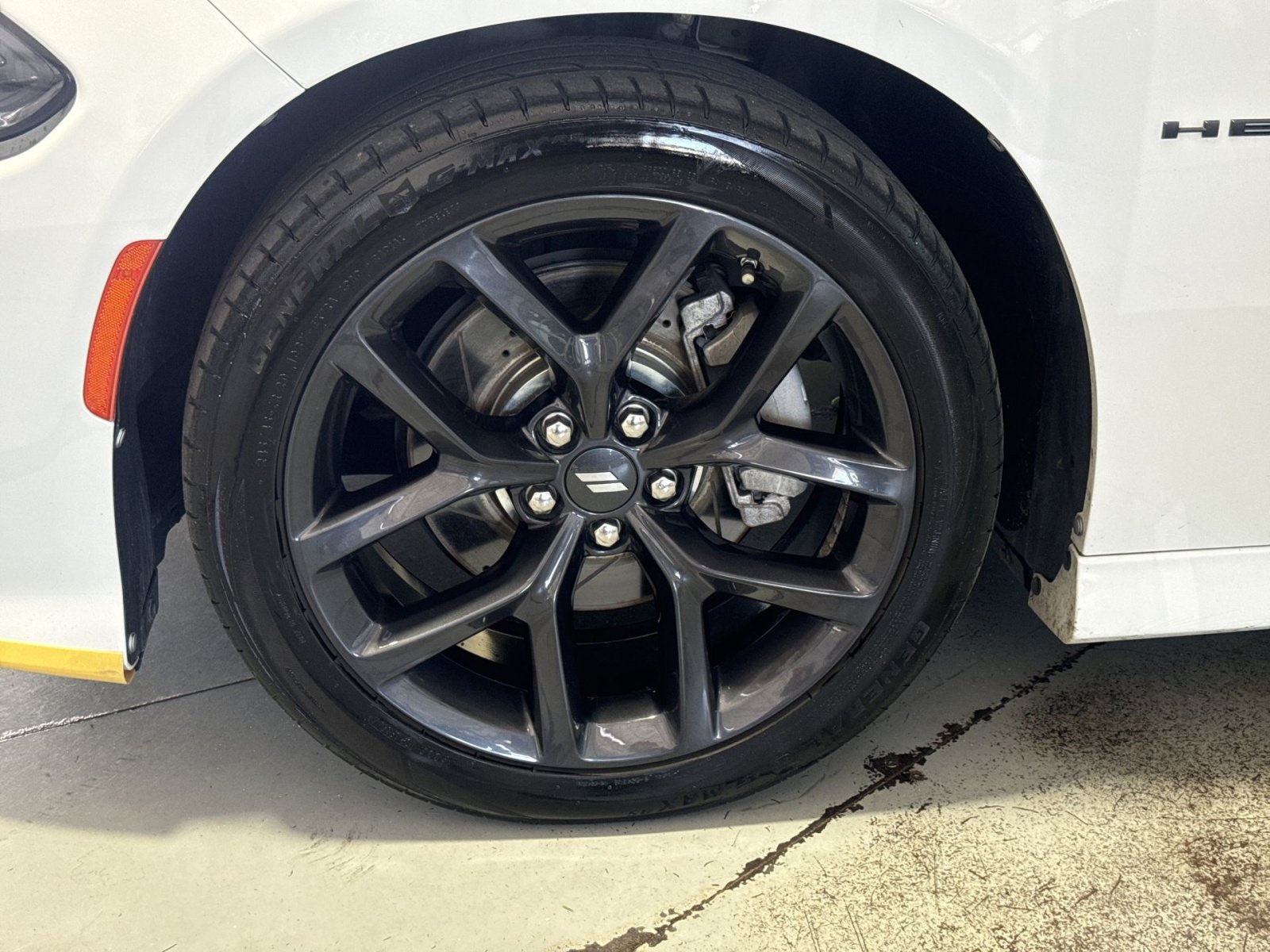 Used 2022 Dodge Charger R/T w/ Blacktop Package RWD image 13