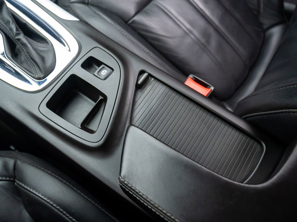 Used 2016 Buick Regal image 20