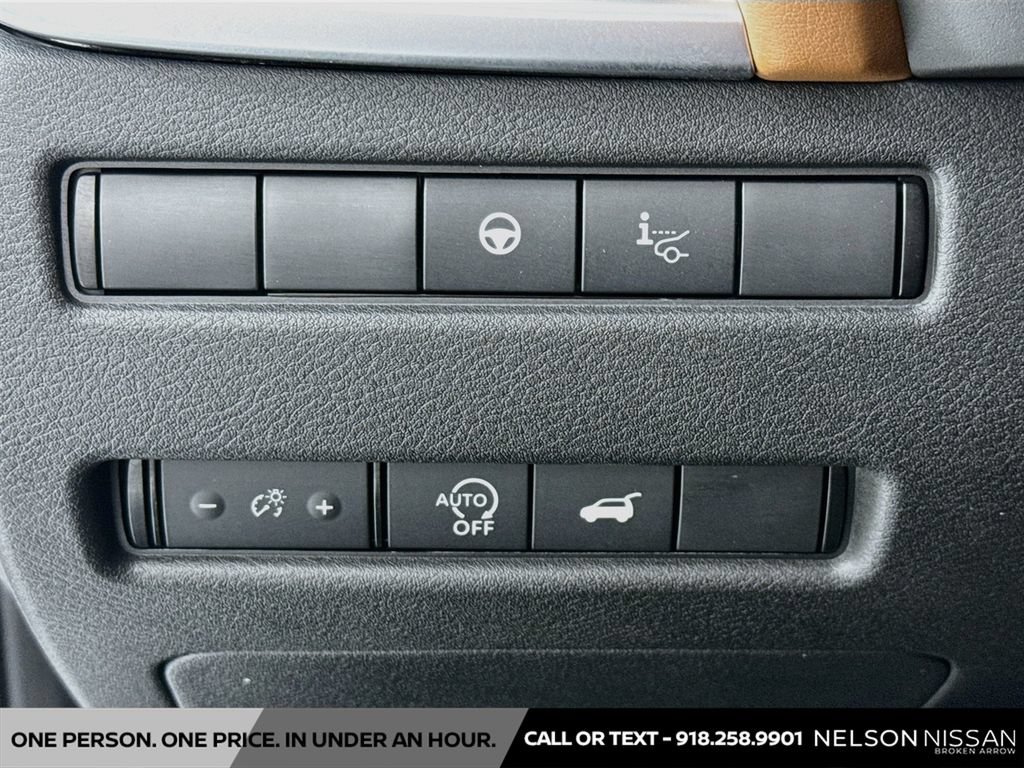 Certified 2026 Nissan Rogue Platinum w/ Platinum Premium Package AWD/4WD image 10
