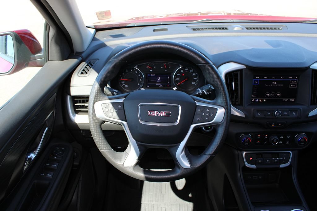 Used 2023 GMC Terrain SLE w/ Driver Convenience Package FWD image 9