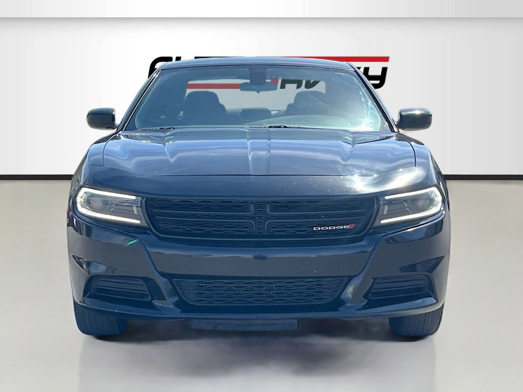 Used 2022 Dodge Charger SXT RWD image 2