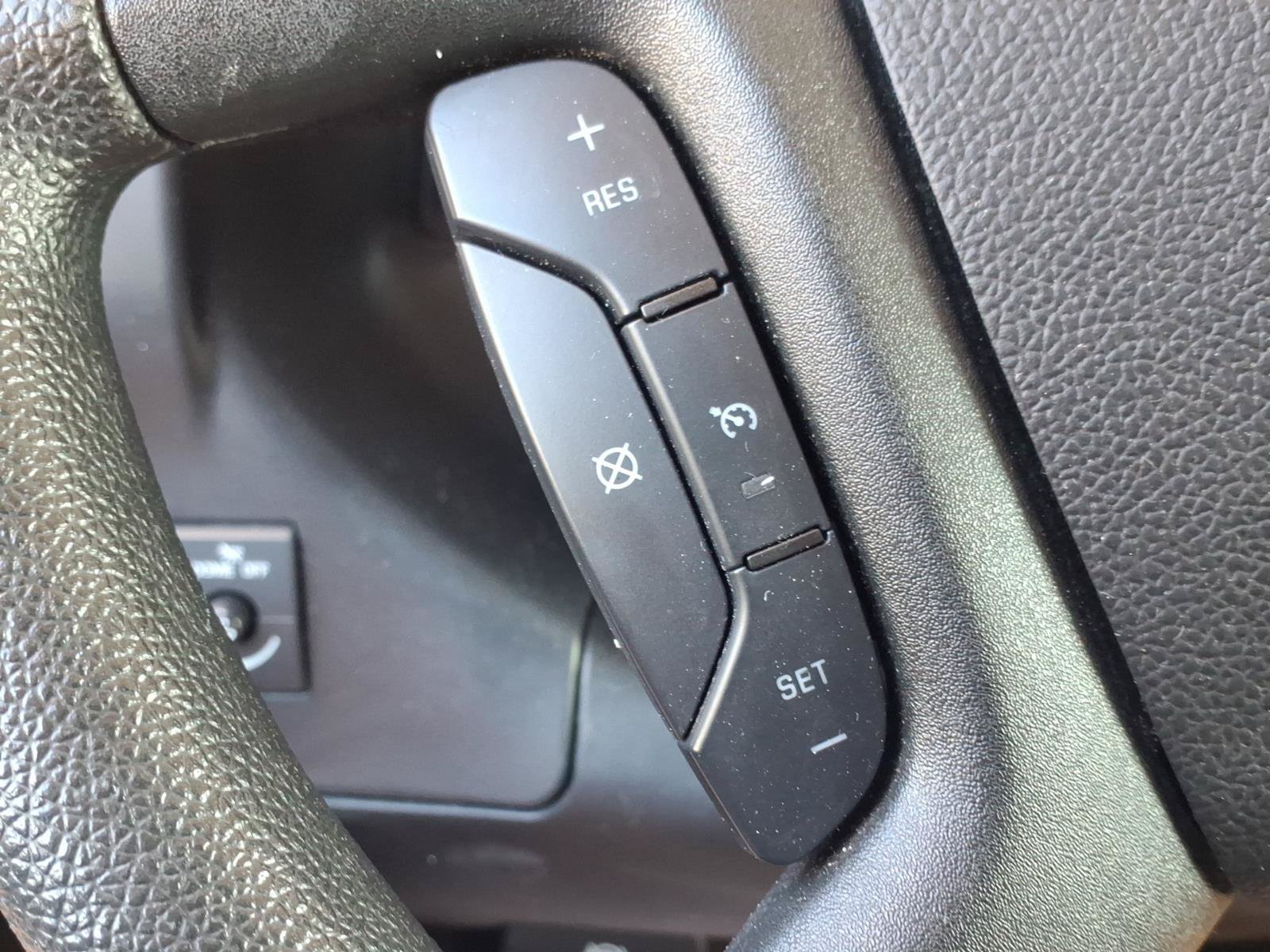 Used 2025 GMC Savana 2500 w/ Driver Convenience Package RWD image 22