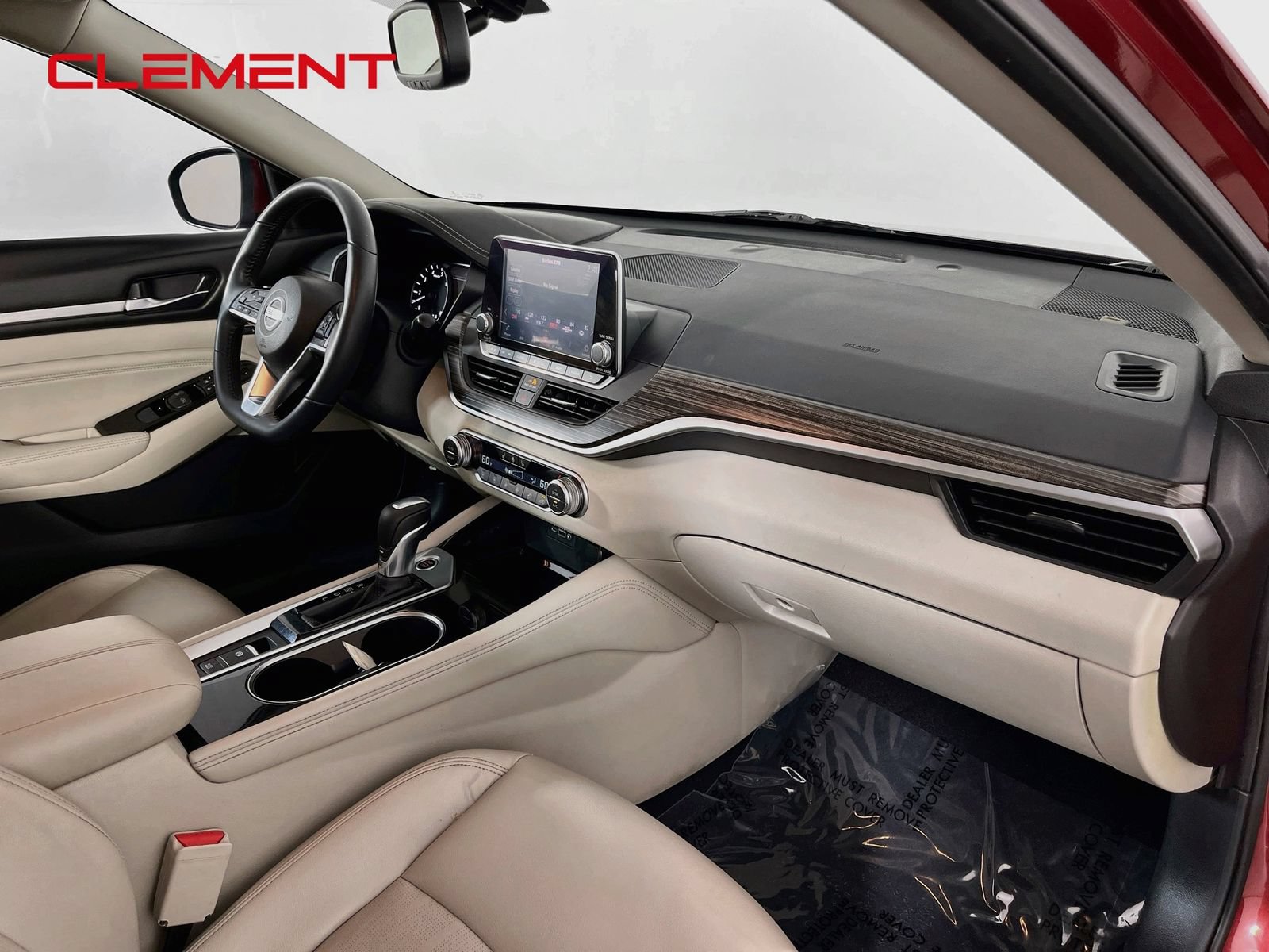 Used 2020 Nissan Altima 2.0 Platinum FWD image 34