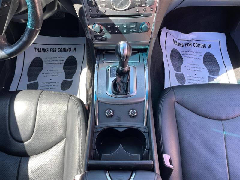 Used 2011 INFINITI G37 Journey w/ Premium Pkg image 10