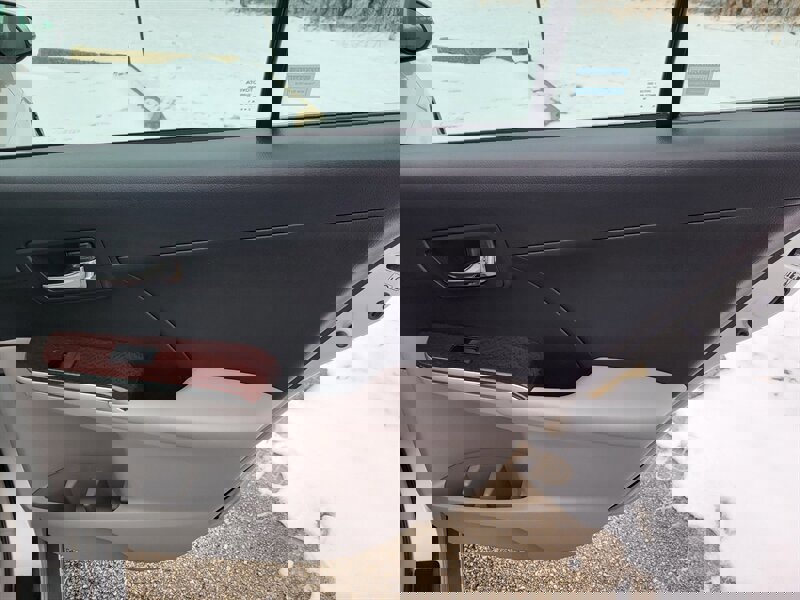 Used 2014 Toyota Camry XLE image 28