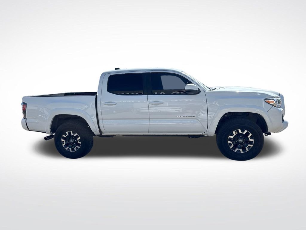 Used 2020 Toyota Tacoma TRD Sport w/ Technology Package AWD/4WD image 6